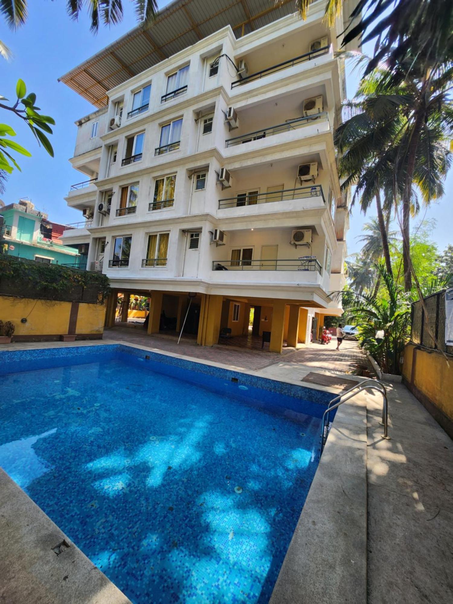 Luxury 2Bhk Apartment Near Calangute Baga Beach With Pool Exterior photo